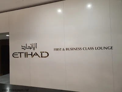Etihad Airways First & Business Class Lounge
